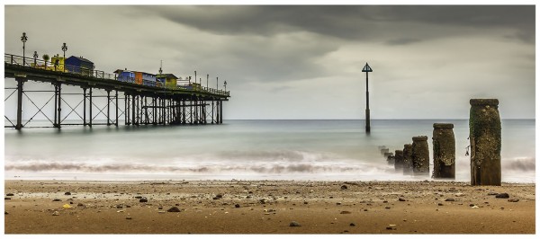 3_TEIGNMOUTH PIER by Eric Tatham
