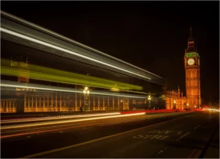 Light Trails Across Westminster Bridge 600x435