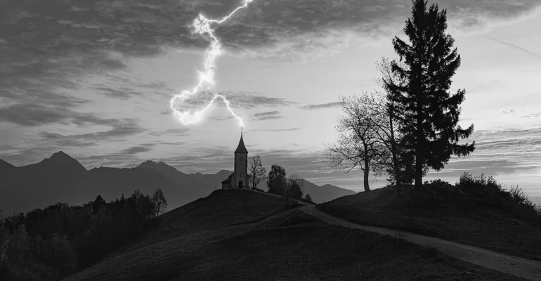 C2 Lightning Strike by Steven Farmer