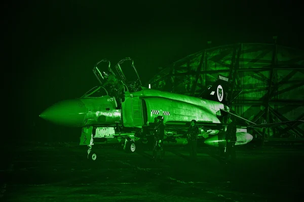 1751308 Steven Farmer Night Scope 001