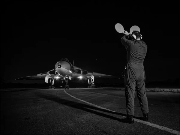 Experienced 18 Vulcan 607 by Roland White David Bray AFIAPCPAGBACPE 2235836