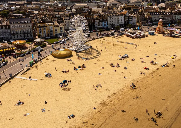 3rd At The Beach by Ian Maxwell